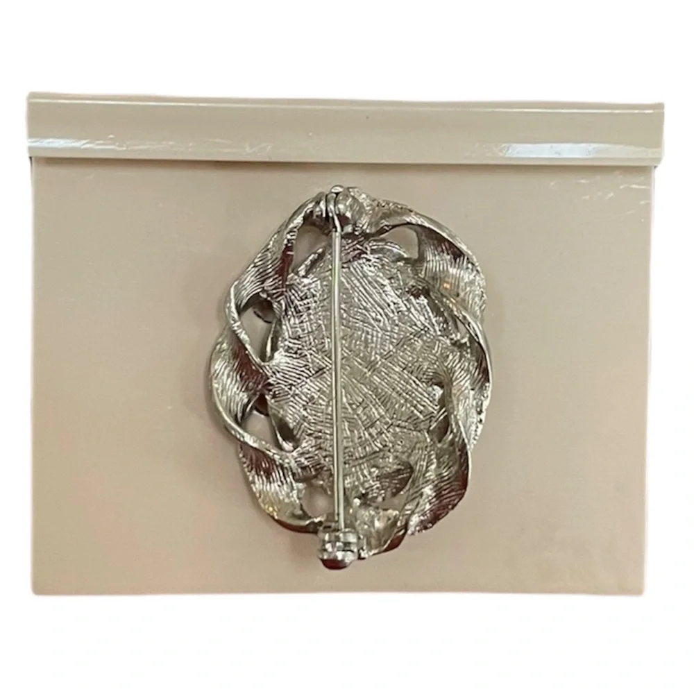 City by City Victorian Rennaissance Cameo Pin floral cameo